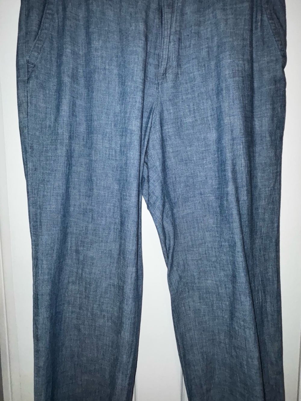 GAP Women's Light Blue Straight-Leg Pants